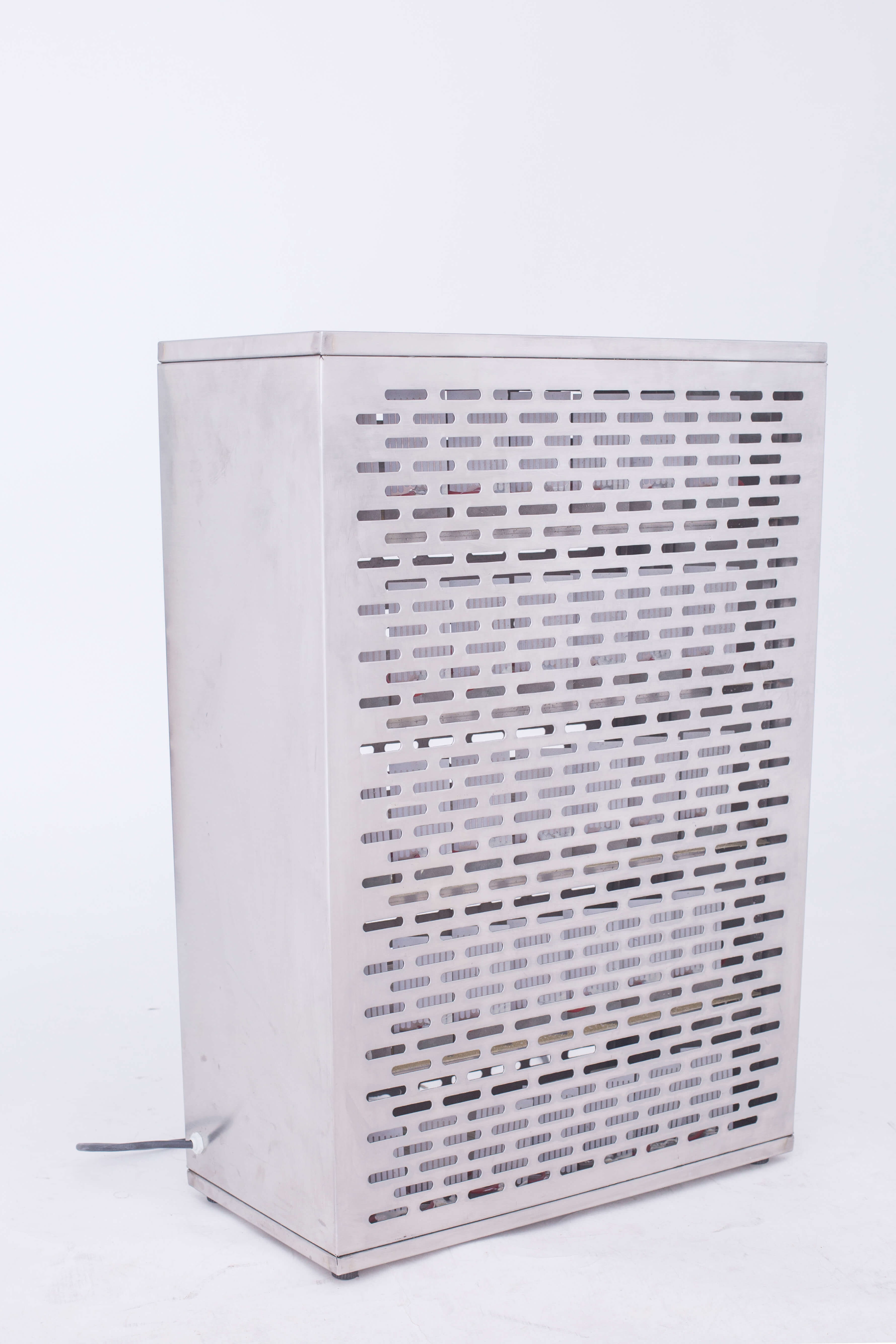 內(nèi)置臭氧消毒器